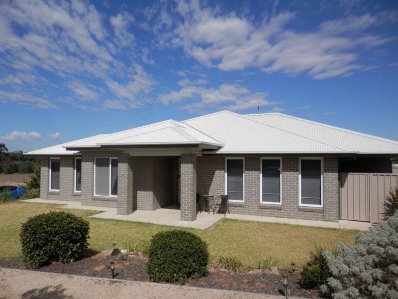 77 Brindabella Drive, Tatton NSW 2650