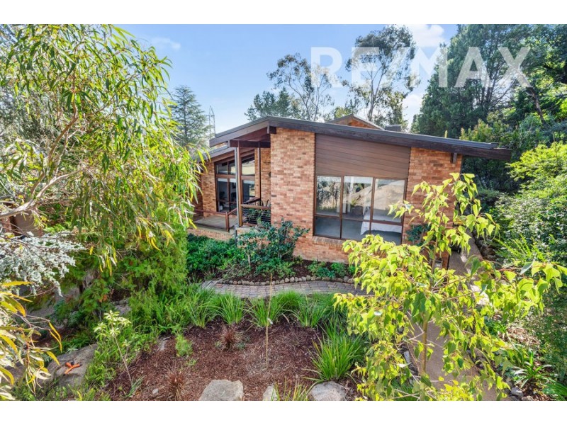62 Churchill Avenue, Kooringal NSW 2650