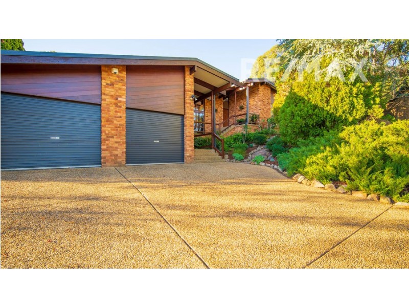 62 Churchill Avenue, Kooringal NSW 2650