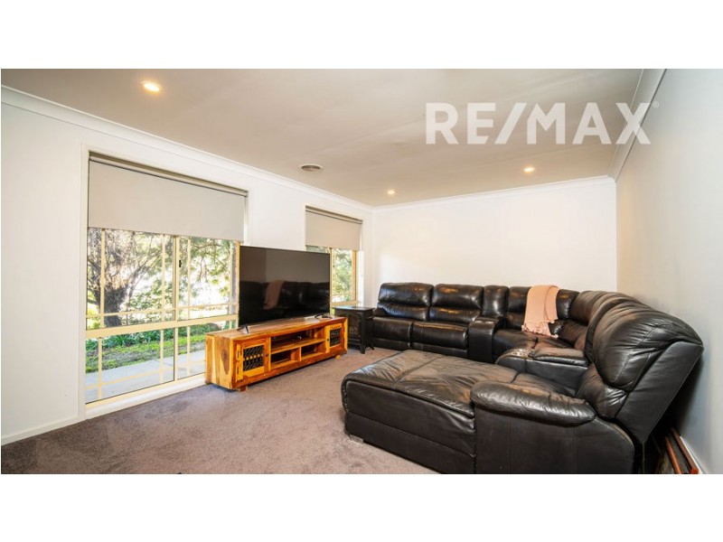 8 Randall Street, Kooringal NSW 2650