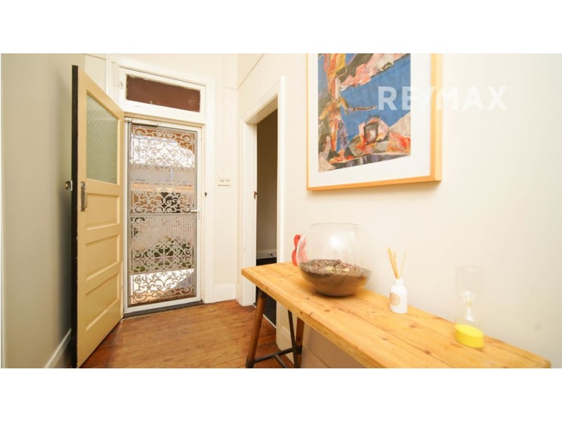 69 Simmons Street, Wagga Wagga NSW 2650