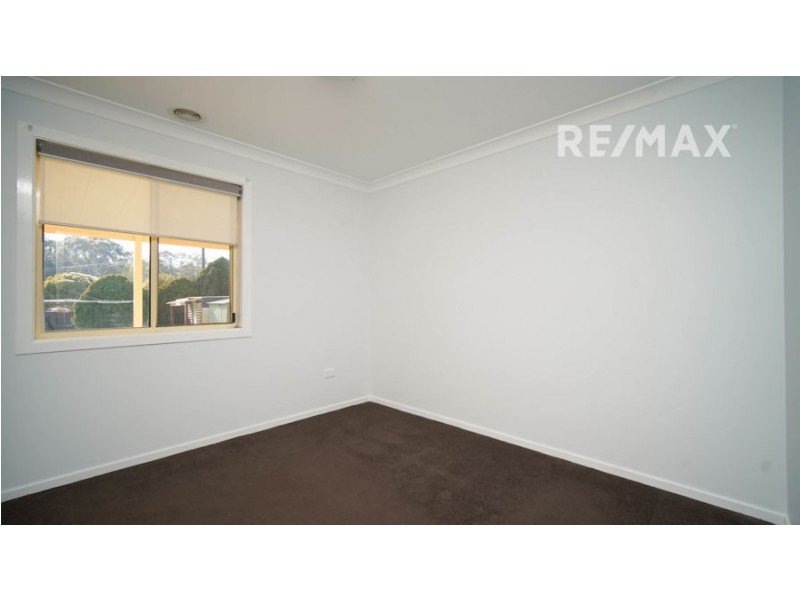 20 Langi Crescent, Glenfield Park NSW 2650