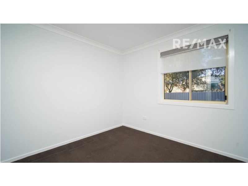 20 Langi Crescent, Glenfield Park NSW 2650