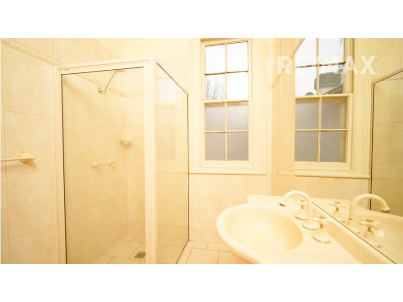 11 Freer Street, Wagga Wagga NSW 2650
