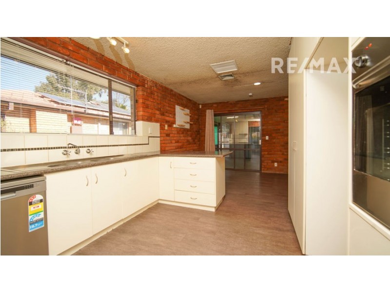 7 Binda Place, Ashmont NSW 2650