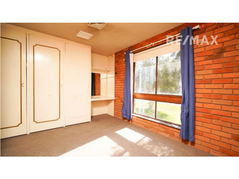 7 Binda Place, Ashmont NSW 2650