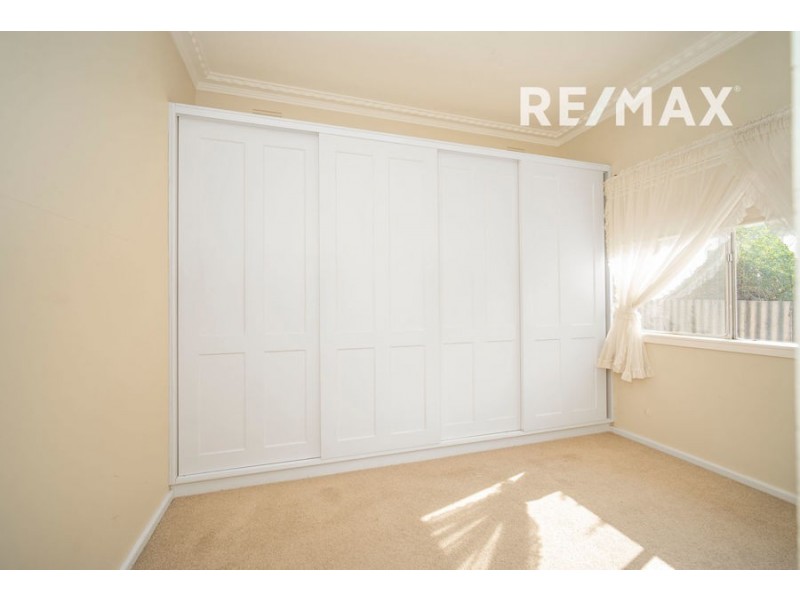 35 Beltana Avenue, Mount Austin NSW 2650