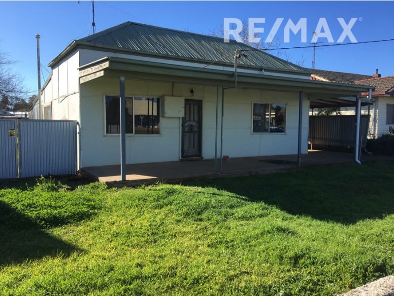 29 Ferrier Street, Lockhart NSW 2656