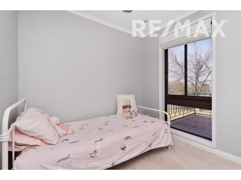 31 Henwood Avenue, Kooringal NSW 2650