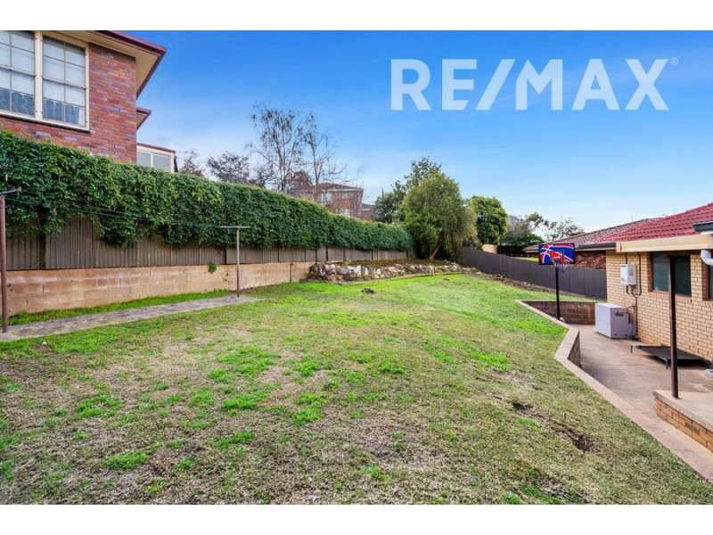 31 Henwood Avenue, Kooringal NSW 2650