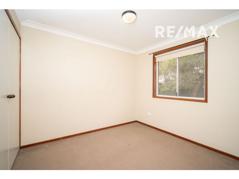 27 Goborra Street, Glenfield Park NSW 2650