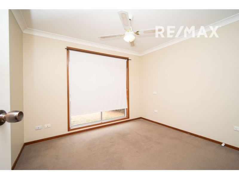 27 Goborra Street, Glenfield Park NSW 2650