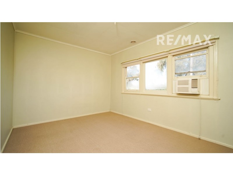 17 The Boulevarde, Kooringal NSW 2650