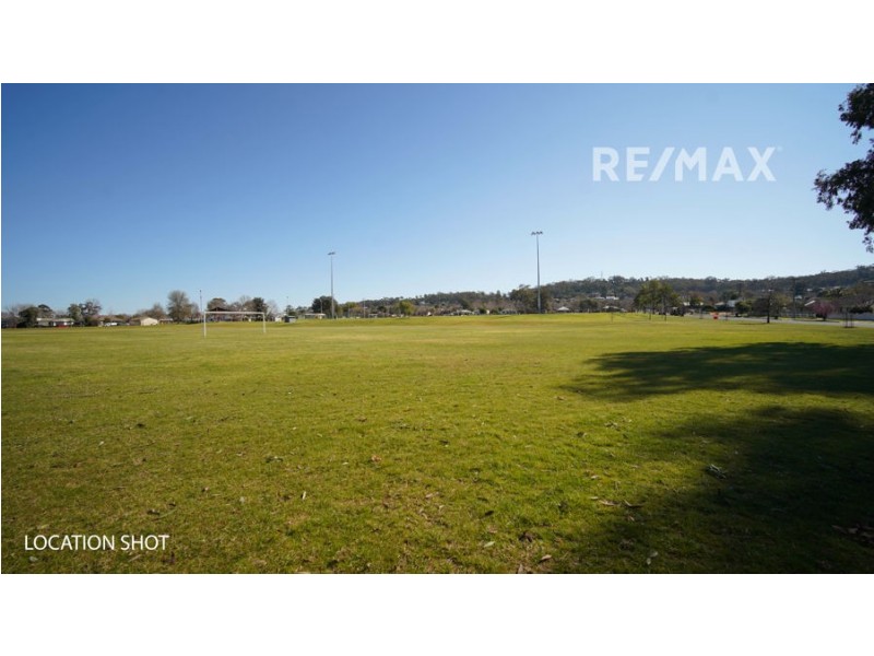 17 The Boulevarde, Kooringal NSW 2650