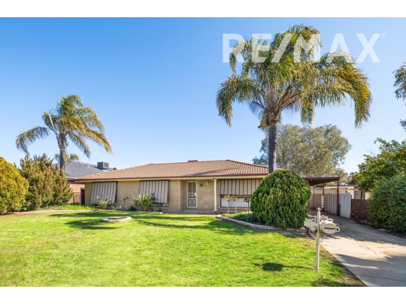 9 Karoom Drive, Glenfield Park NSW 2650