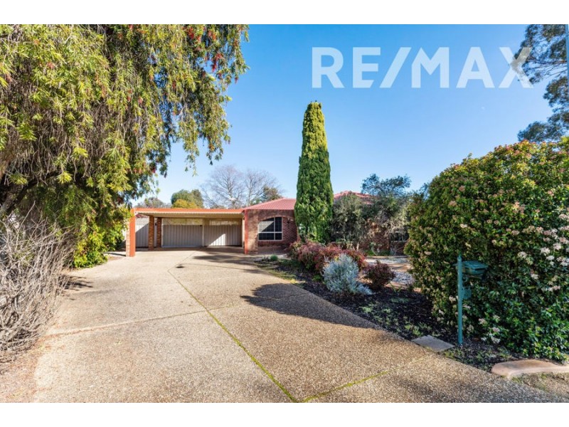 42 Naretha Street, Glenfield Park NSW 2650