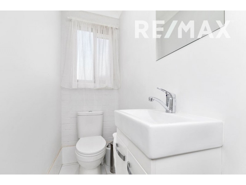 1/21 Elanora Place, Glenfield Park NSW 2650