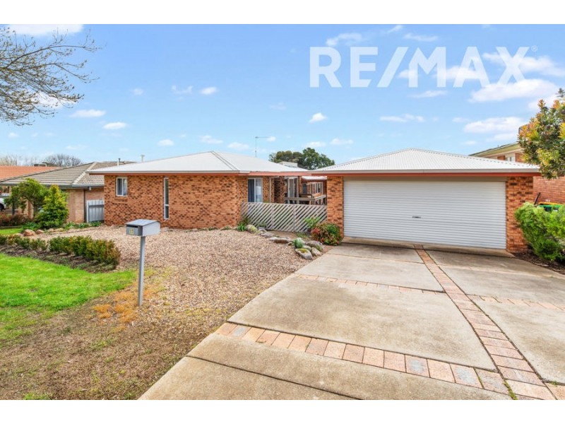 17 Brooklyn Drive, Bourkelands NSW 2650