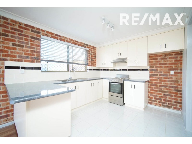 4/14 Wewak Street, Ashmont NSW 2650