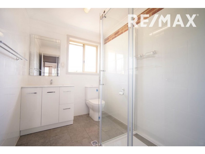 4/14 Wewak Street, Ashmont NSW 2650