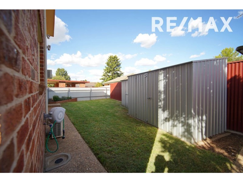 4/14 Wewak Street, Ashmont NSW 2650