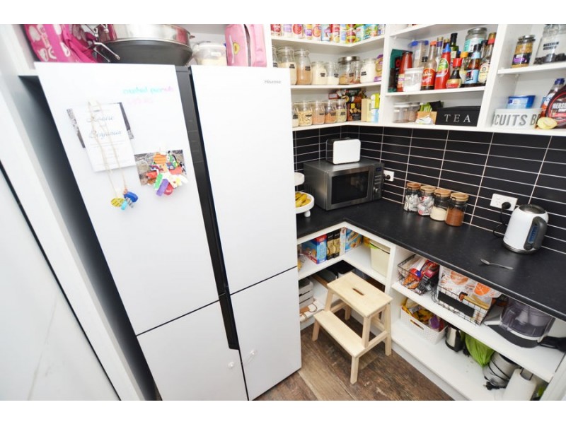 17 Flack Crescent, Boorooma NSW 2650