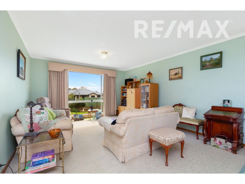 12 O’Hara Place, Kooringal NSW 2650