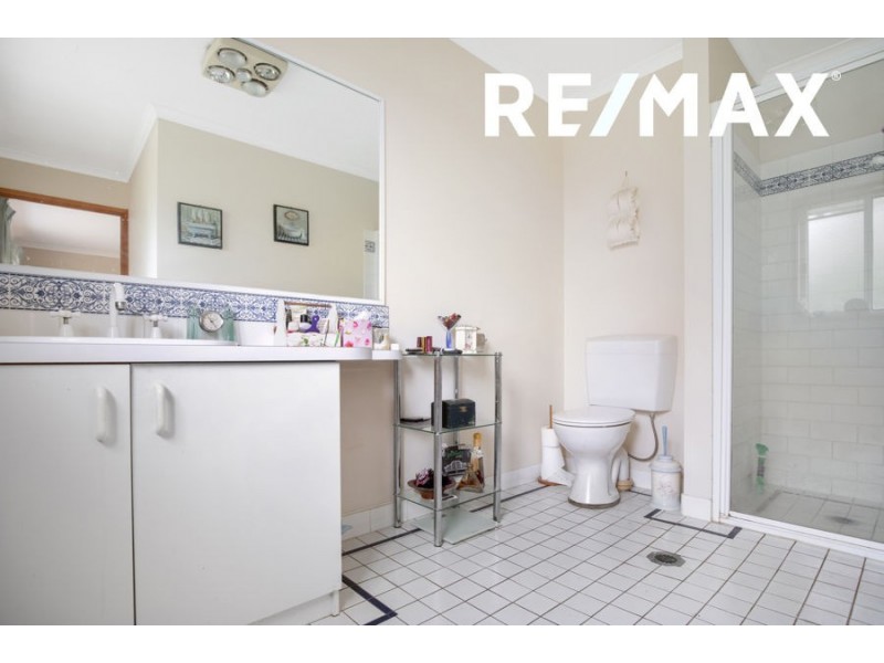 12 O’Hara Place, Kooringal NSW 2650