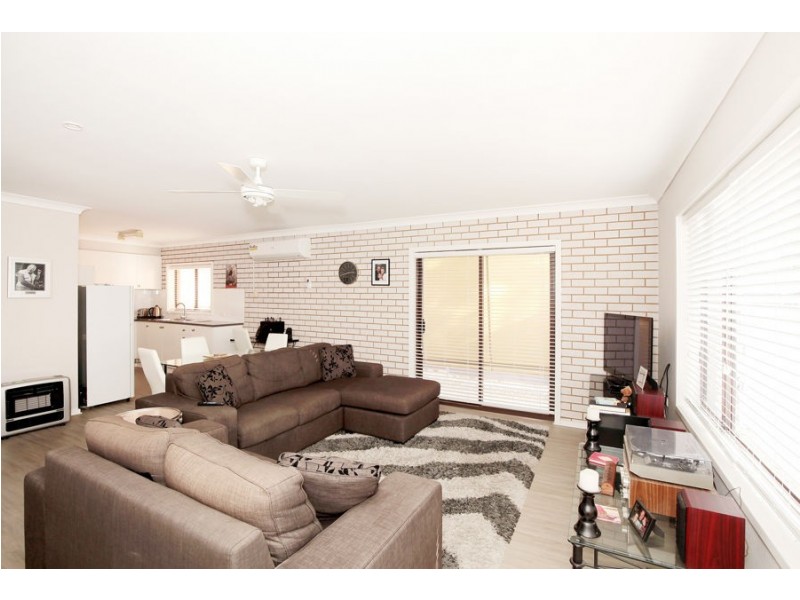 1/6 Dunn Avenue, Forest Hill NSW 2651