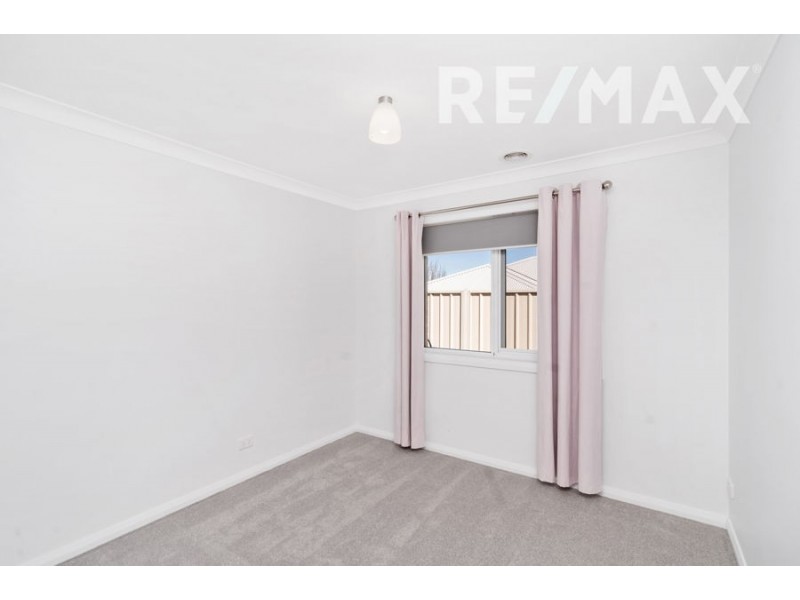 1 Paradise Drive, Gobbagombalin NSW 2650