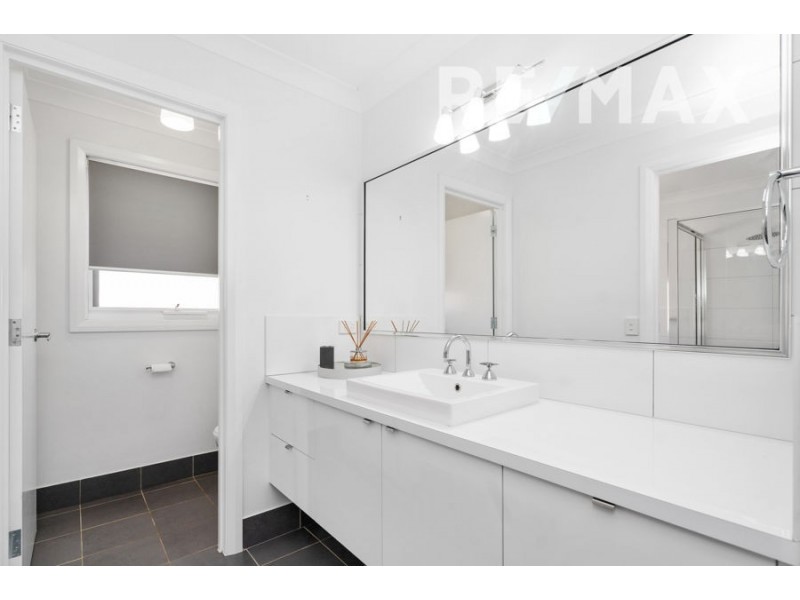 1 Paradise Drive, Gobbagombalin NSW 2650