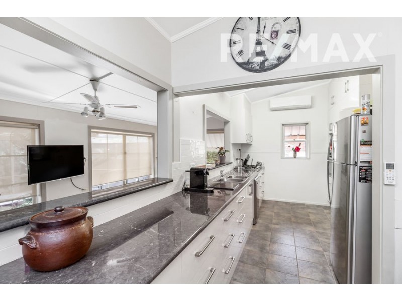 26 Macleay Street, Turvey Park NSW 2650