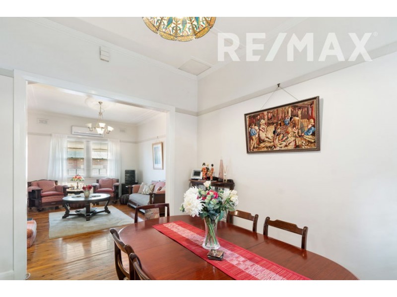 26 Macleay Street, Turvey Park NSW 2650