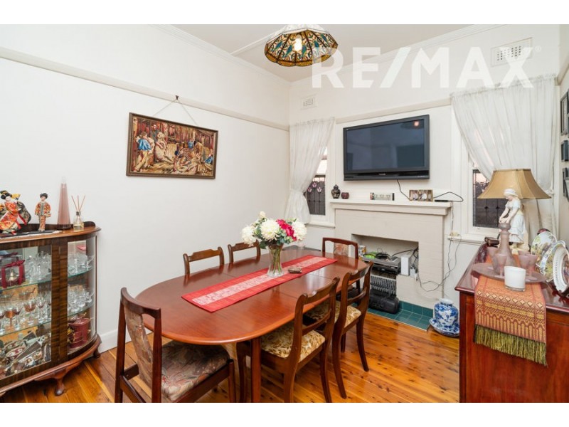 26 Macleay Street, Turvey Park NSW 2650