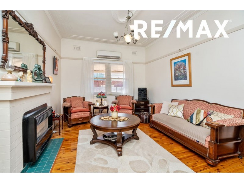 26 Macleay Street, Turvey Park NSW 2650