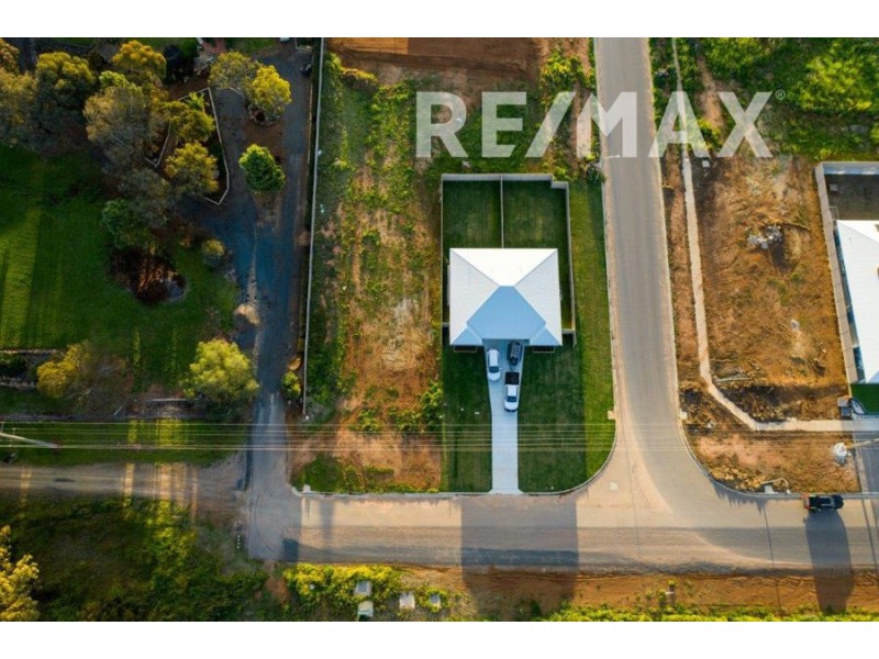 22 Kingsford Smith Road, Boorooma NSW 2650