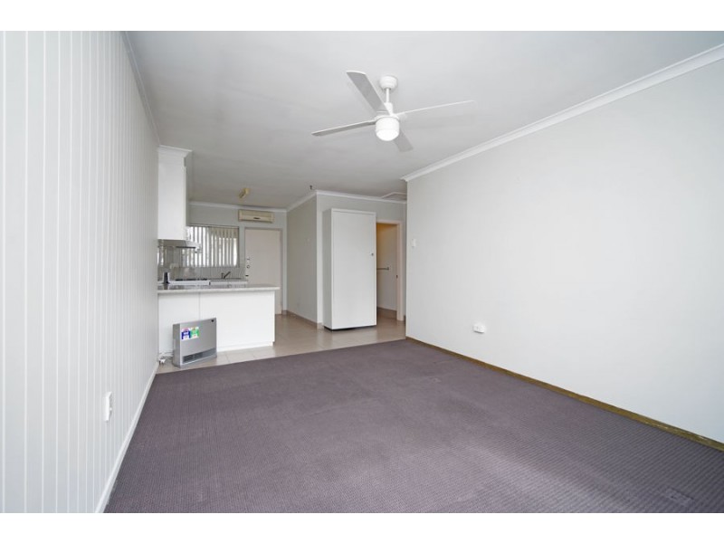 2/28 Higgins Avenue, Wagga Wagga NSW 2650