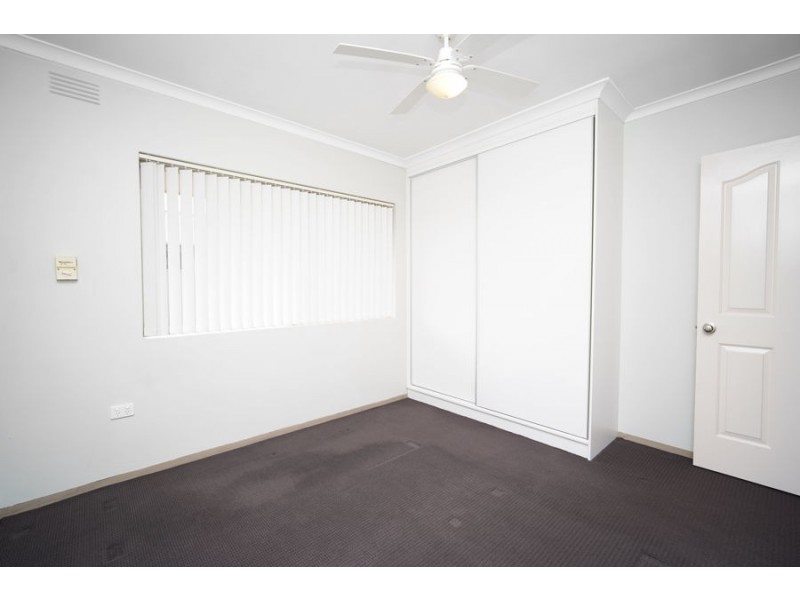 2/28 Higgins Avenue, Wagga Wagga NSW 2650