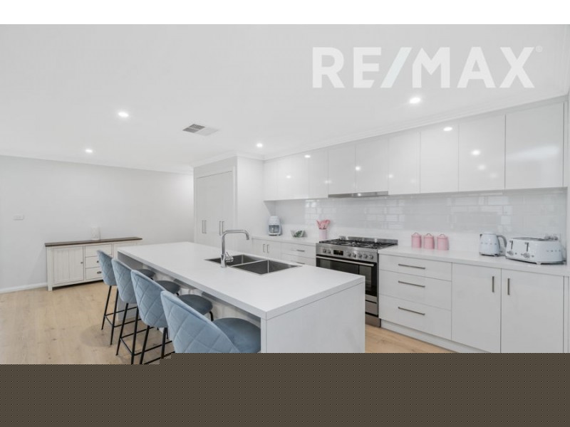 29 Gasnier Loop, Boorooma NSW 2650