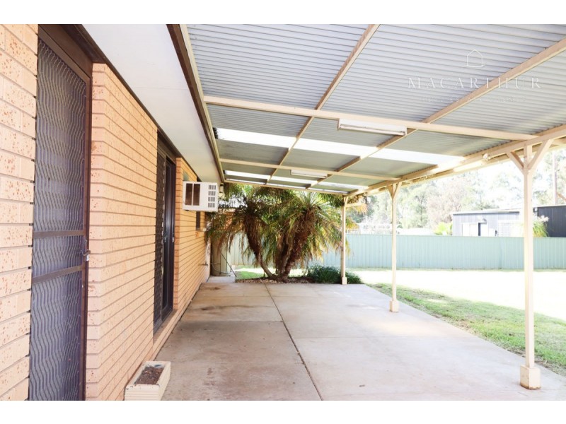 33 Goborra Street, Glenfield Park NSW 2650