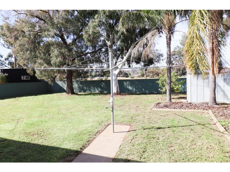 33 Goborra Street, Glenfield Park NSW 2650