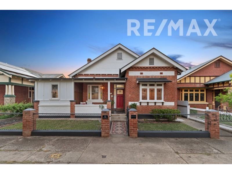 12 Peter Street, Wagga Wagga NSW 2650