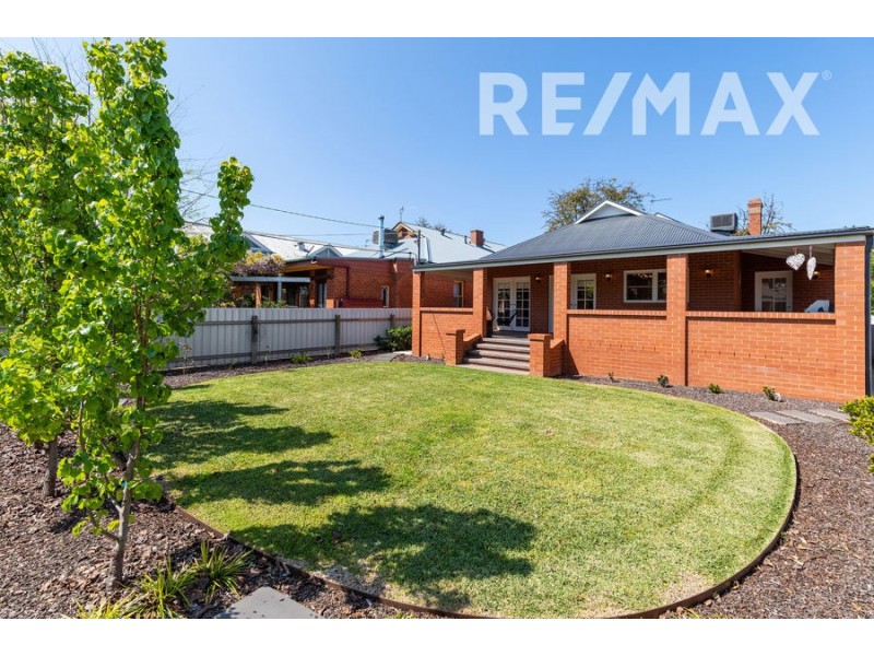 12 Peter Street, Wagga Wagga NSW 2650