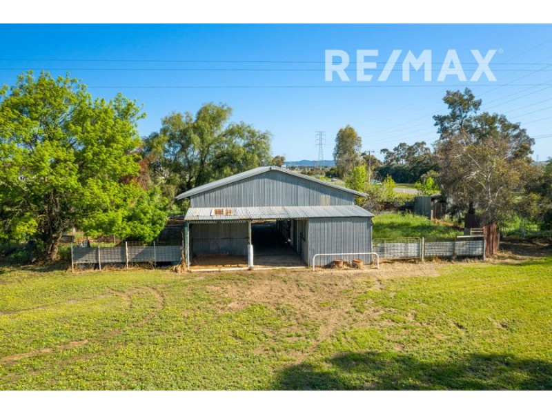 21 Tasman Road, East Wagga Wagga NSW 2650