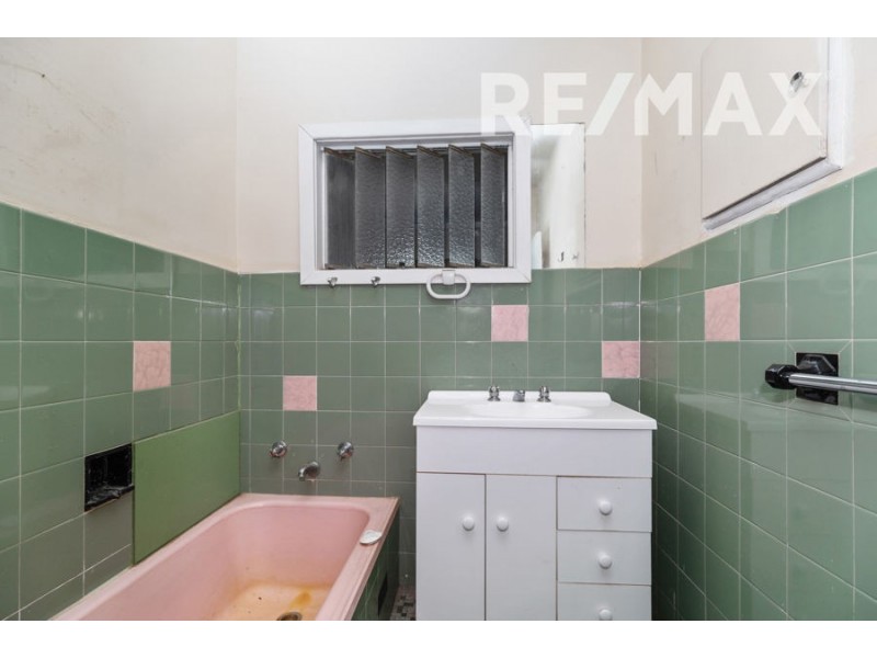 21 Tasman Road, East Wagga Wagga NSW 2650