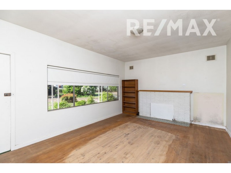 21 Tasman Road, East Wagga Wagga NSW 2650