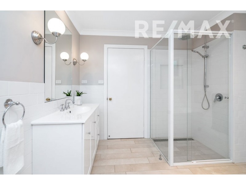 34 Doman Street, Estella NSW 2650