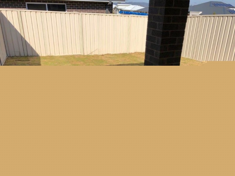 11 Hazelwood Drive, Forest Hill NSW 2651