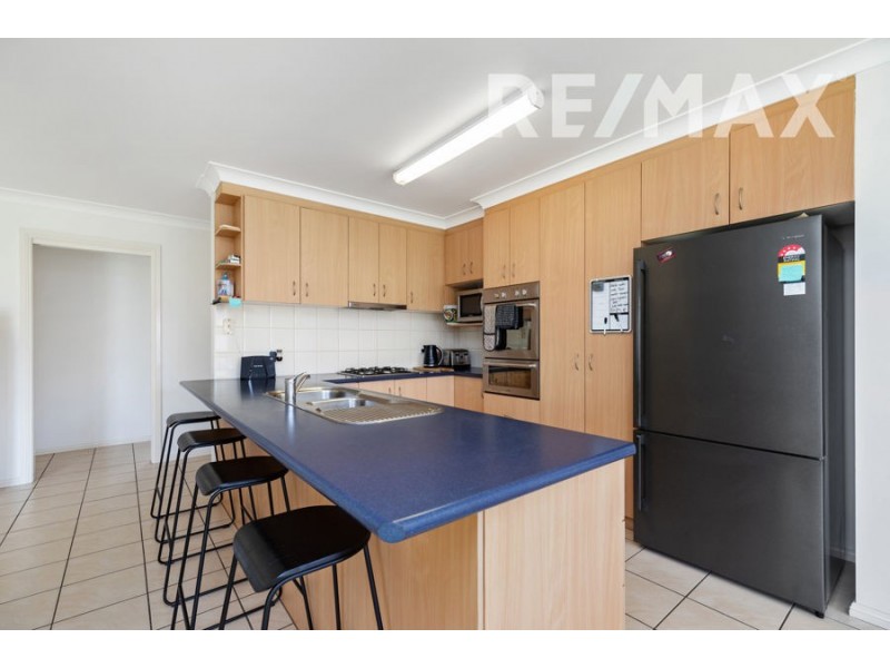 2 Giwang Place, Glenfield Park NSW 2650