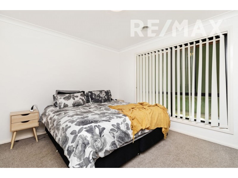 2 Giwang Place, Glenfield Park NSW 2650
